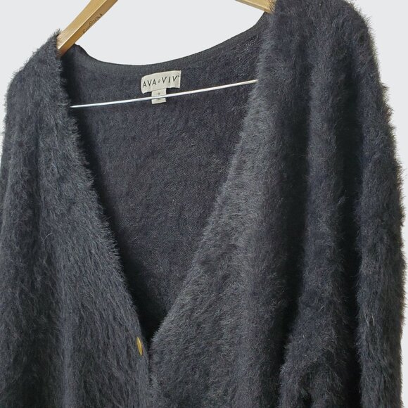 Preowned Ava & Viv Womens Black Fuzzy Button-Down Cardigan Sweater 1X - Picture 4 of 7